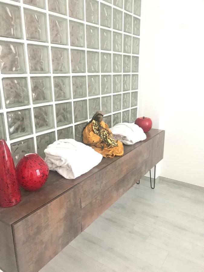 Les Lofts De Styliste Saint-Gilles Exterior foto